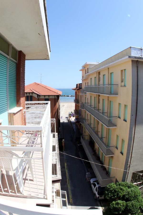 Hotel Ancora Bellaria-Igea Marina Bagian luar foto